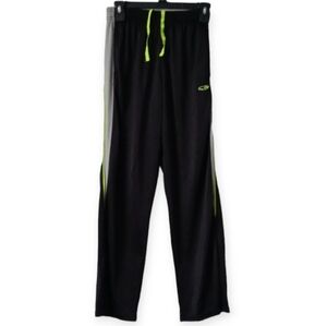 C9 BY CHAMPION YOUTH ATHLETIC TRACK PANTS. SIZE XL/TG (16-18). COLOR BLACK